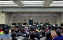 張家界市領導看望參加政協七屆一次會議委員